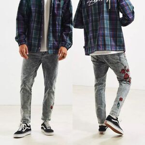 BDG UO Rose Embroidered Acid Wash Skinny Jeans
